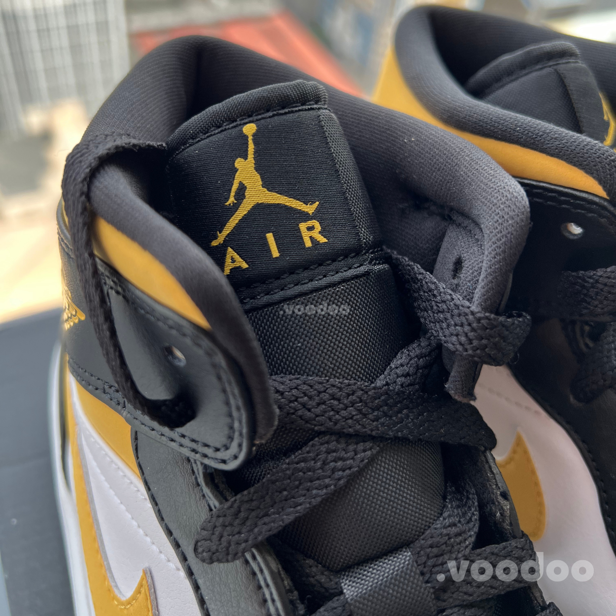 Air Jordan 1 Mid (M) | POLLEN BLACK